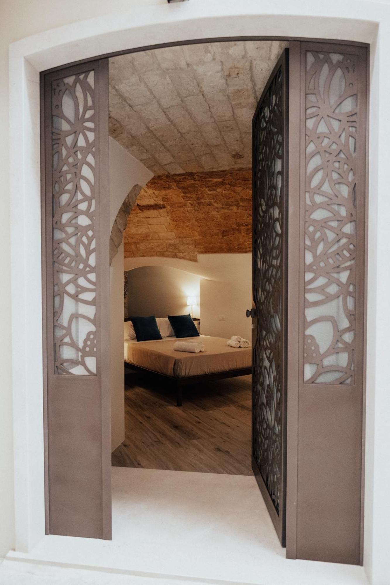 Timeless Apulian Luxury Suite 바리 외부 사진
