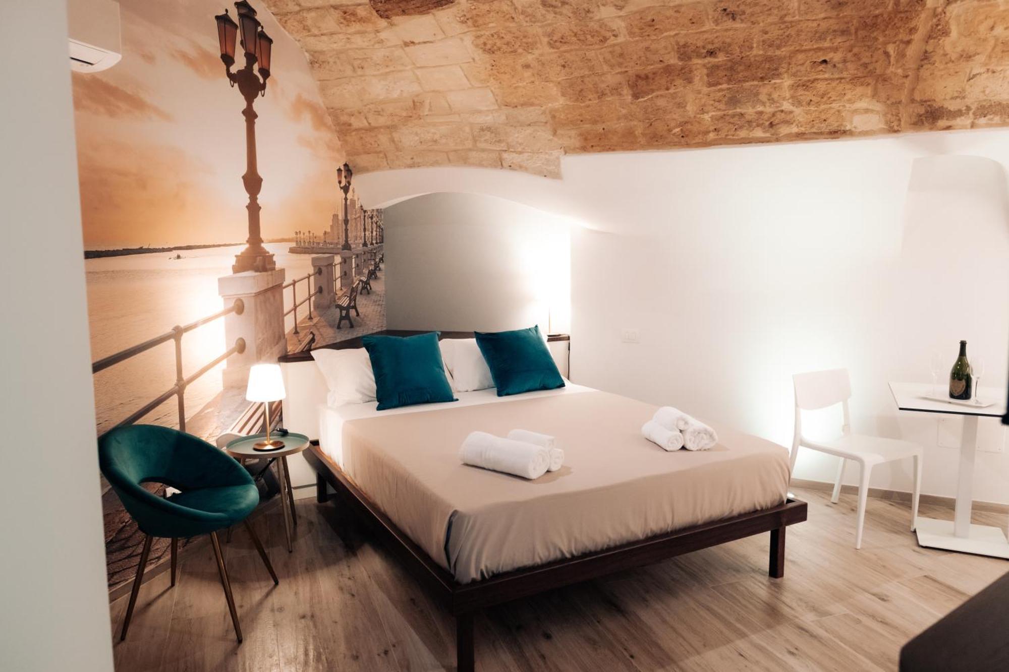 Timeless Apulian Luxury Suite 바리 외부 사진